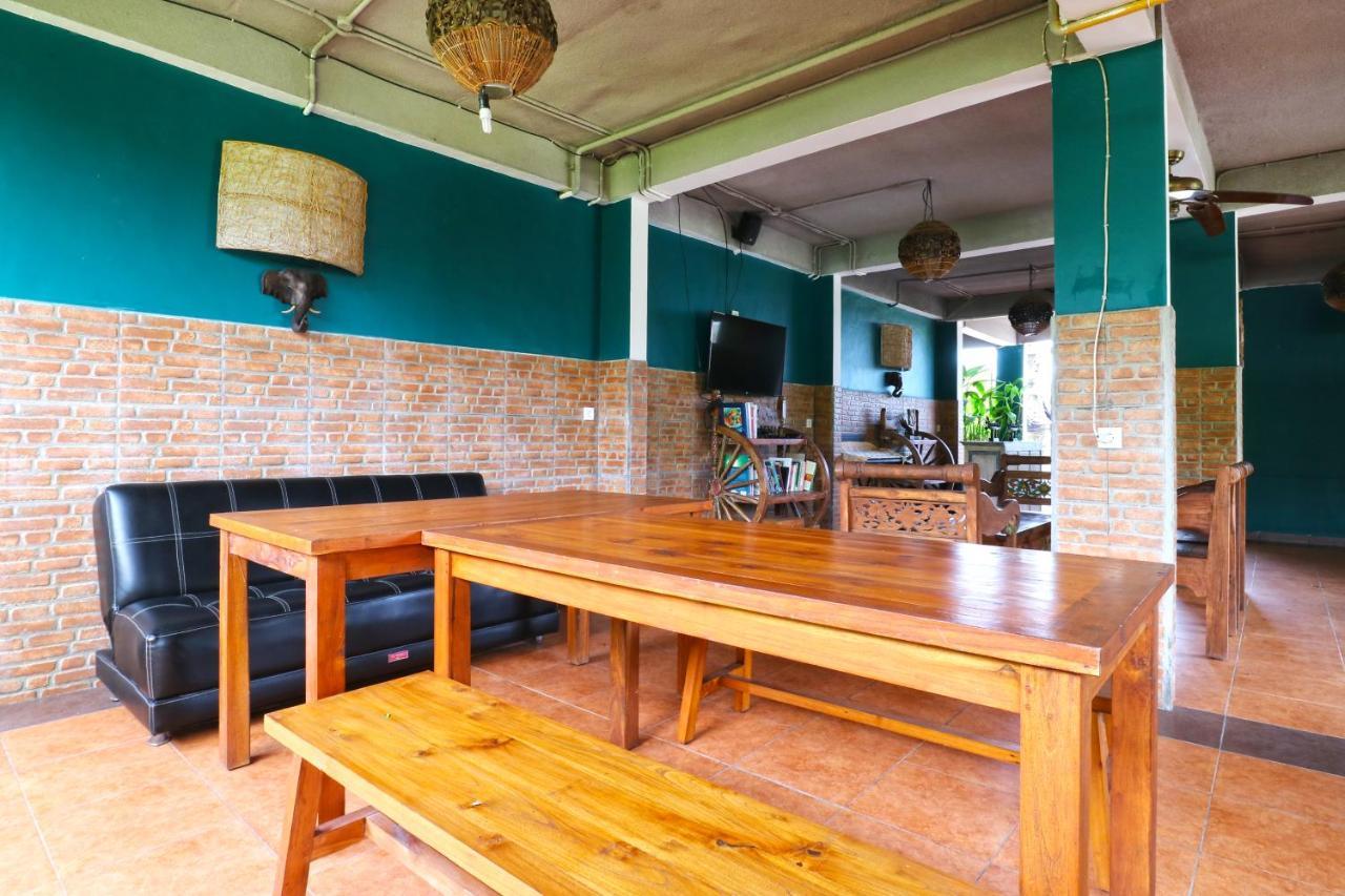 Clover Bali House Ungasan  Exterior photo